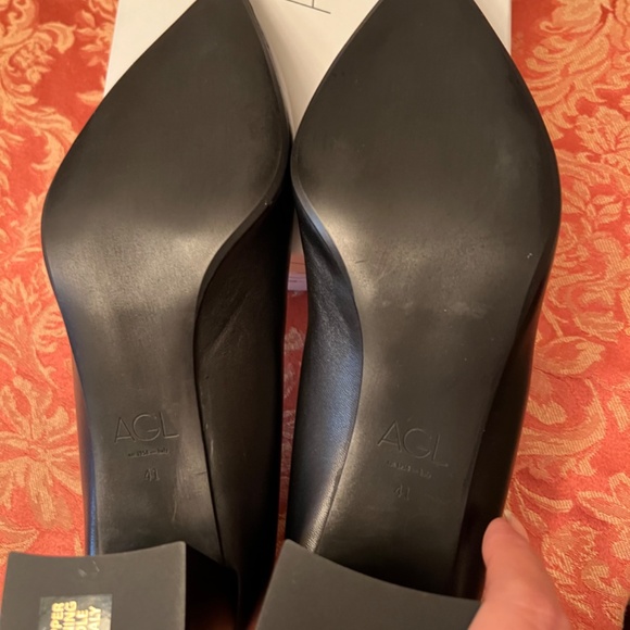 AGL - Tracy Block Heels NIB - NEW - size 11 - Reg $398. Black. - Picture 7 of 9